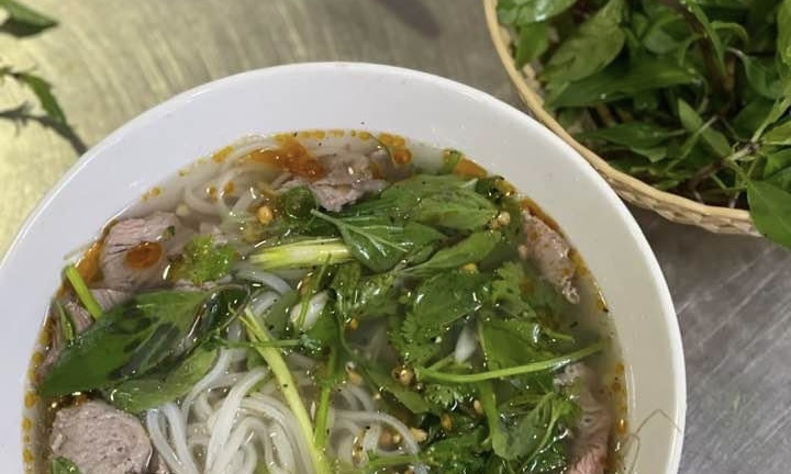 羅文嘉》人生第一碗在越南吃的越南河粉